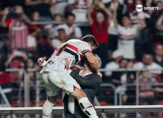 Vea el emocionante festejo de Gonzalo Tapia, que convirtió su primer gol por Sao Paulo y se lo dedicó a su entrenador
