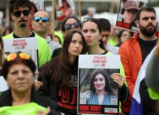 Hamas entrega a Israel lista de rehenes que liberará hoy jueves