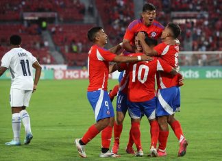 Chile derrota con goleada a Panamá en el Estadio Nacional