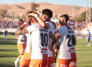 Cobresal derrota a la U en El Salvador y alarga a nueve años el invicto como local ante los azules (Video)