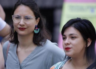 Tráfico de influencias: siguen apareciendo chats que complican cada vez más a Hassler y Cariola