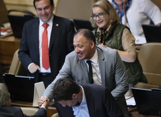 Derrotas en la Presidencia de ambas cámaras del Congreso dejan en muy mal pie a Boric de cara a su último período de mandato