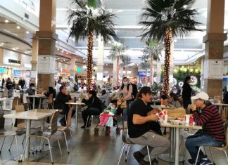 Tragedia en el mall Alto Las Condes: mujer murió por asfixia mientras almorzaba con su familia