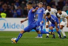 Charles Aránguiz: «Me encantaría quedarme en Universidad de chile, pero…»