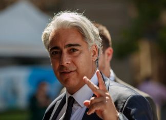 Camioneta robada a ME-O pertenecía a Karen Doggenweiler (esa no la iban a dejar pasar los cibernautas)