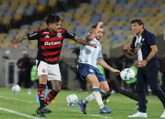 Erick Pulgar fue gran figura en triunfo del Flamengo sobre Racing por la Copa Libertadores (Video)