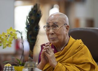 Dalái Lama confirma continuidad de su linaje y desafía intento de control de China