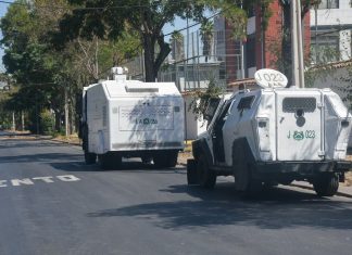 Profesor del INBA es rociado con combustible en violenta jornada de incidentes: Municipio presentará querella