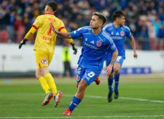 Universidad de Chile goleó a Unión Española y sigue de escolta del líder del torneo