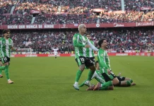 Manuel Pellegrini suma y sigue: Betis le ganó 2-0 el derbi al Sevilla (Video )