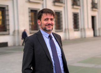 La izquierda se divide: 20 diputados evalúan apoyar la acusación contra exministro Diego Pardow