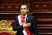 José Jerí Oré asume la presidencia del Perú tras rechazo de moción de censura en el Congreso