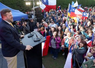 Multitudinario acto en Providencia cerró la campaña de Johannes Kaiser (Videos)