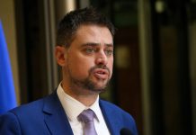 «Ordinario»: esta palabra fue tendencia en redes sociales «gracias» al diputado Manouchehri