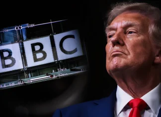 BBC se disculpa con Donald Trump por edición “engañosa” de su discurso, pero rechaza pagar USD 1.000 millones de indemnización