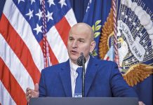 El tenso debut del embajador estadounidense en Chile: «Boric está dañando a los chilenos» l