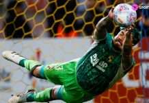 El «Mono» Sánchez las hizo todas en la final de la Supercopa (Videos)