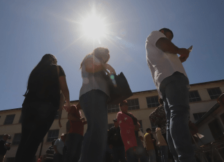 Voto obligatorio impulsa asistencia histórica: más del 85% participó en las presidenciales