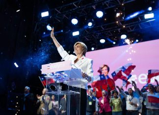 Evelyn Matthei: «La única que asegura el triunfo ante la candidata comunista soy yo»