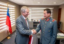 Seguridad y defensa marcan reunión de Kast con altos mandos de FF.AA. y policías