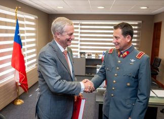 Seguridad y defensa marcan reunión de Kast con altos mandos de FF.AA. y policías