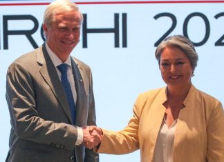 Kast y Jara protagonizan duro intercambio en el penúltimo debate presidencial organizado por ARCHI