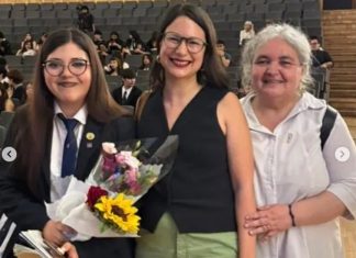 Siguiendo la línea del PC, Hassler apoyó personalmente a alumnos del Instituto Nacional que anticiparon «nuevos métodos de movilización» contra Kast