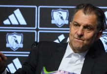 Otra vez Colo Colo con la soga al cuello: Revelan millonaria deuda de Blanco&Negro en la administración Mosa