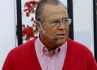 Profesor Campusano se le olvidó el «Usted no lo diga» y empapeló a garabatos a chofer partidario de Jara