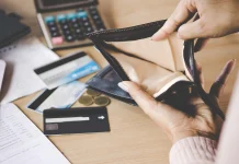 Quiebras personales se disparan: casi 50% de alza y más de 4 mil renegociaciones