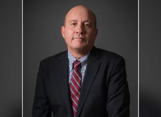 Futuro ministro de Hacienda adelanta un giro proinversión: menos permisos, fast track y desregulación